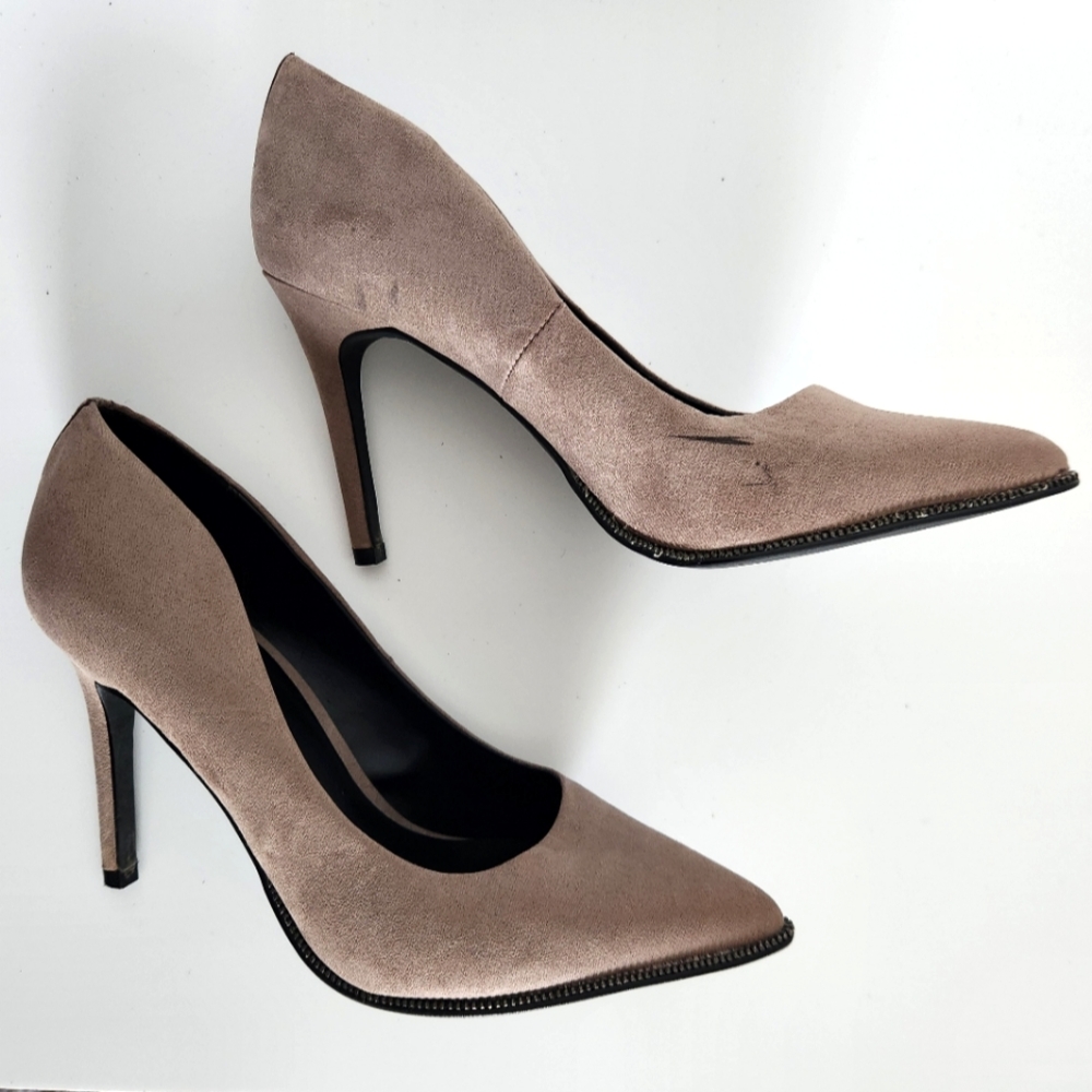 CALL IT SPRING Grey greige neutral pumps suede Size 7